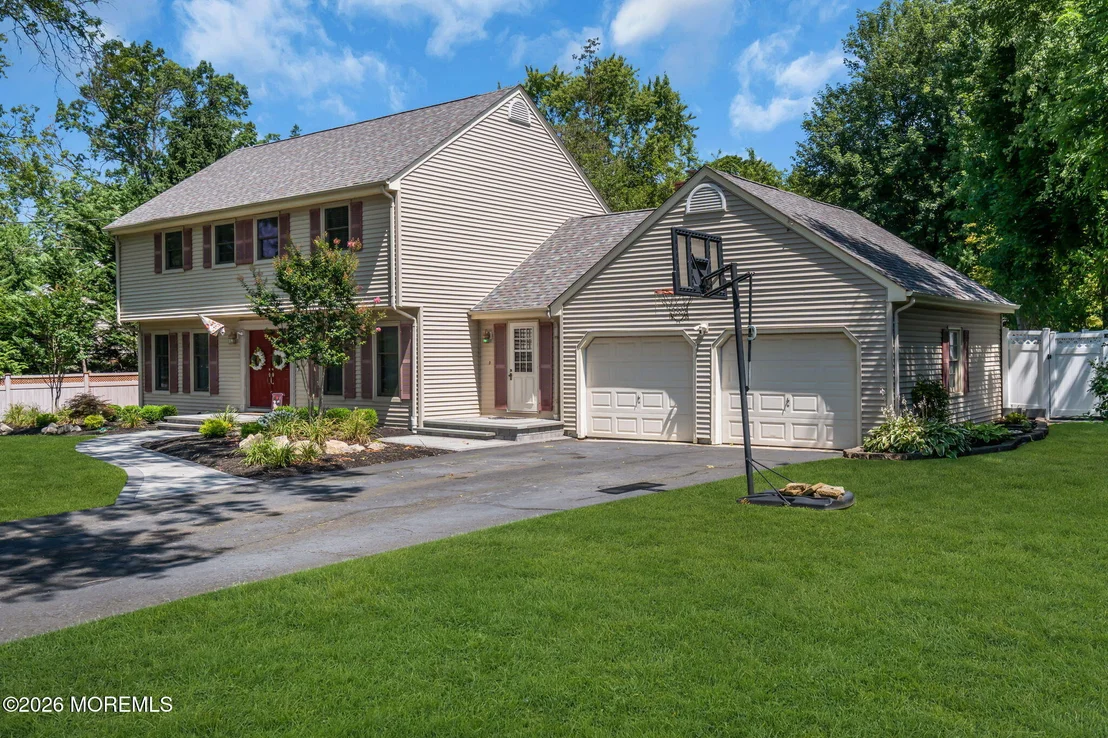 Photo of 2 Lakeland Drive