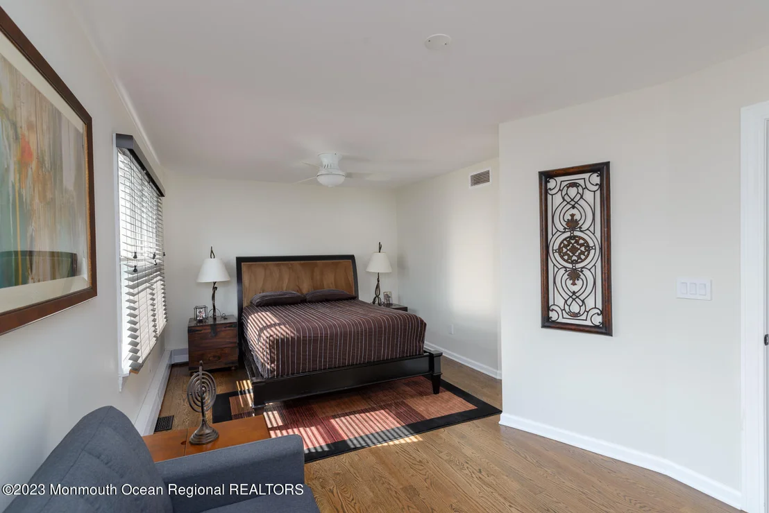 Photo of 74 Oak Knoll Drive