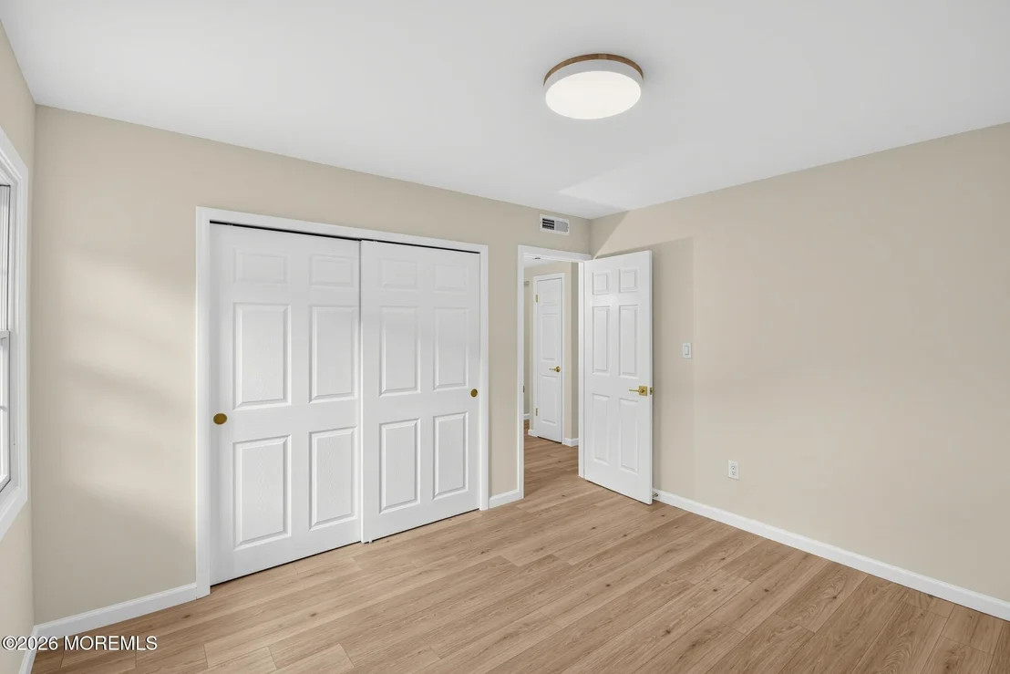 Photo of 95 Warren Drive