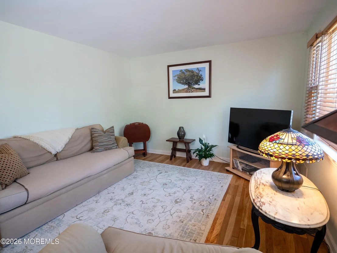 Photo of 917 Mountain Avenue