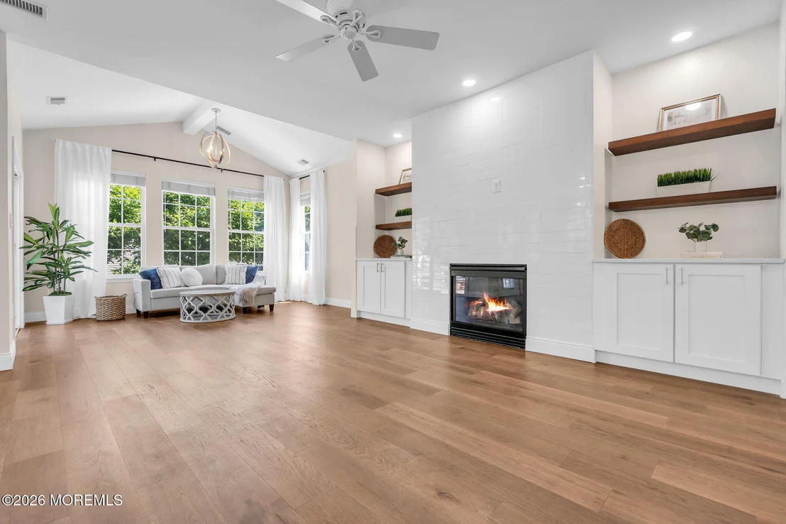 Photo of 83 Huntington Drive