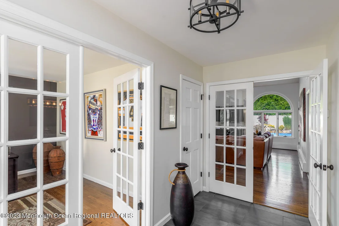 Photo of 74 Oak Knoll Drive