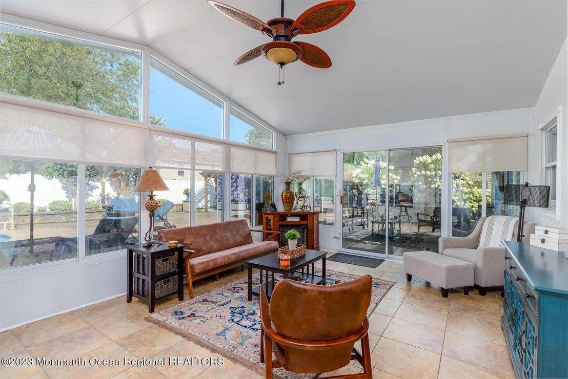 Photo of 74 Oak Knoll Drive