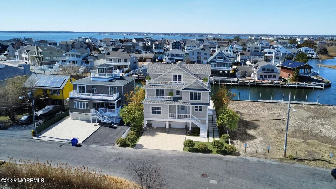 Photo of 108 Rochester Drive