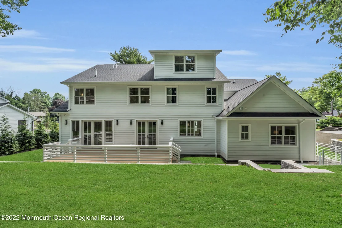 Photo of 376 Orenda Circle