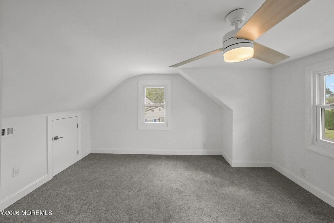 Photo of 105 Roosevelt Drive