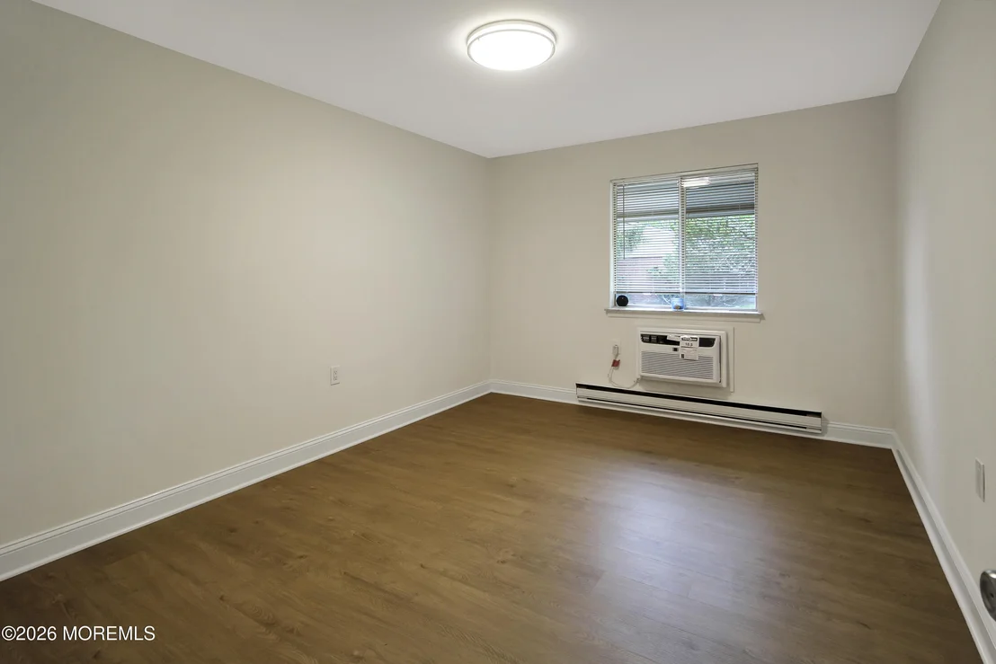 Photo of 4d Potomac Lane