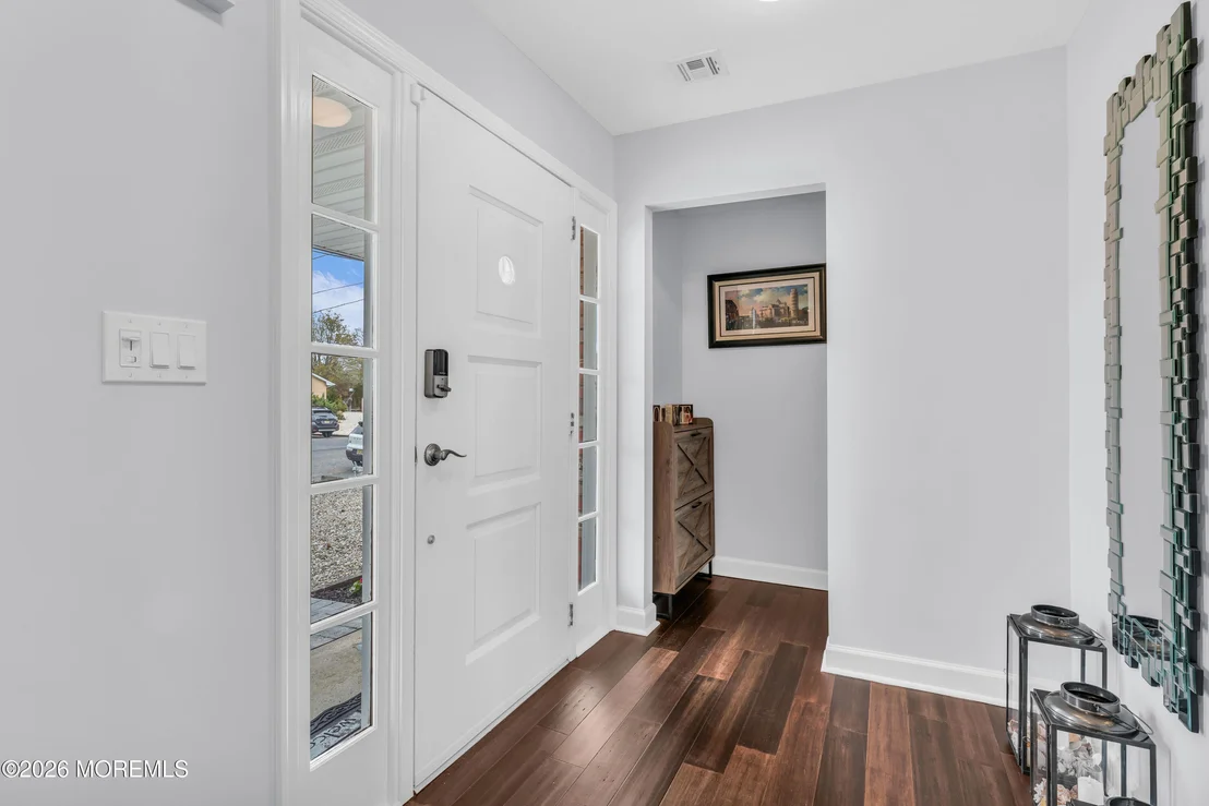 Photo of 933 Montauk Drive