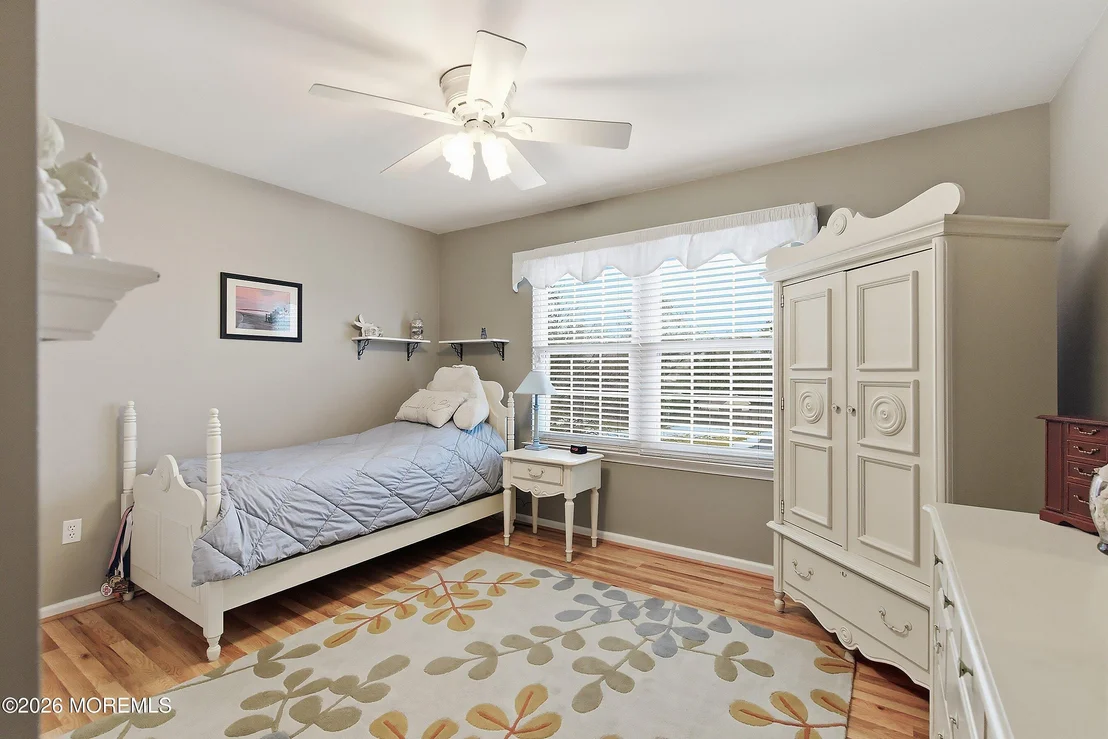 Photo of 433 Meadowood Road