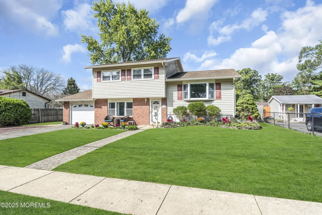 Photo of 12 Rutgers Road