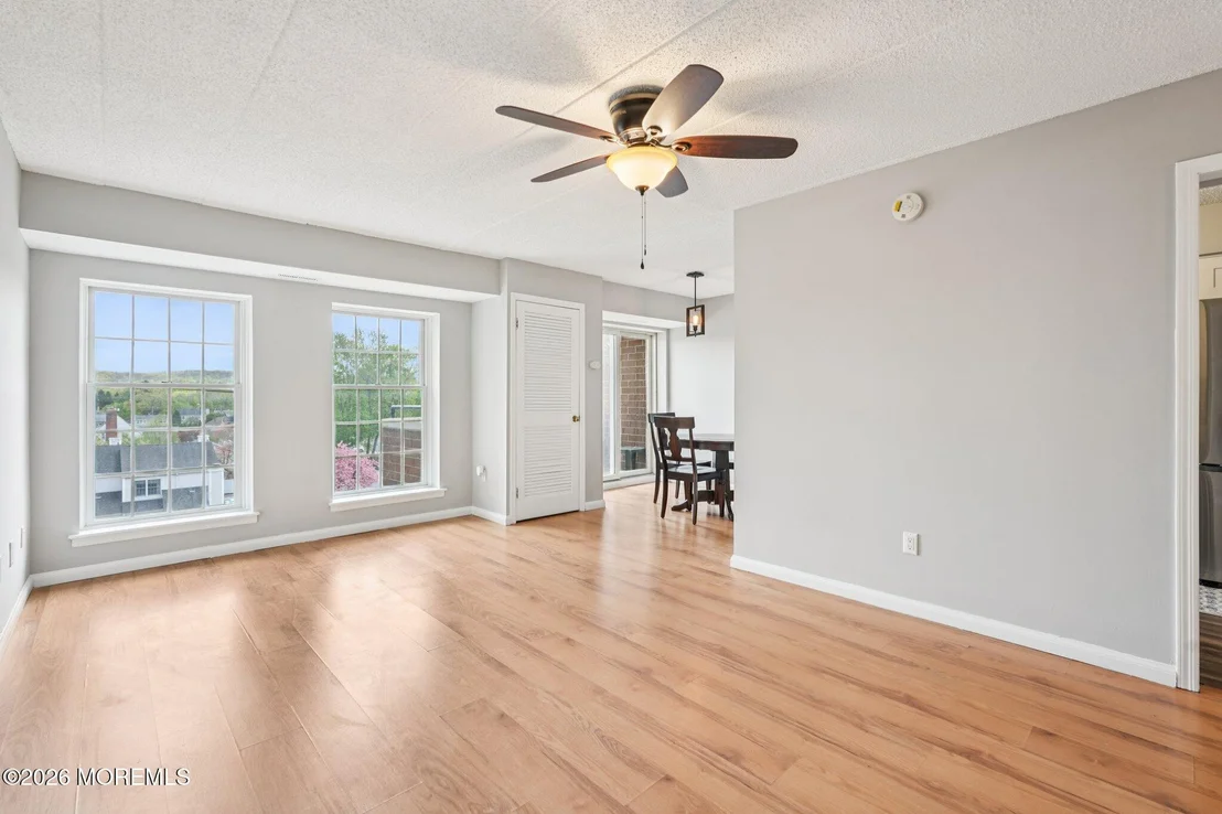 Photo of 44 Iron Forge Square