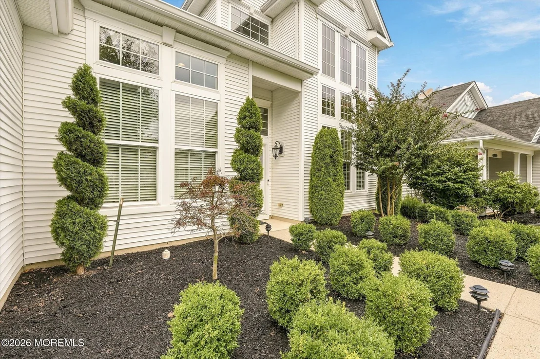 Photo of 26 Pond View Circle