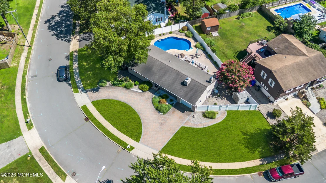 Photo of 421 Leanora Street