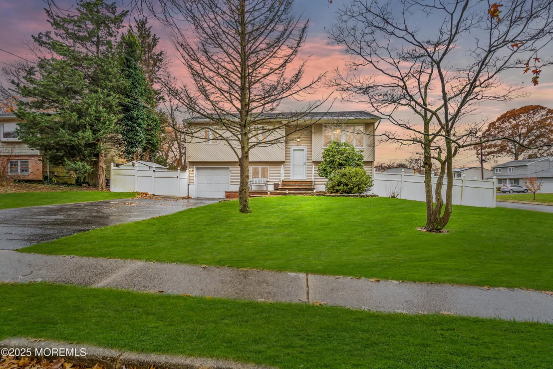 Photo of 620 Hillside Drive