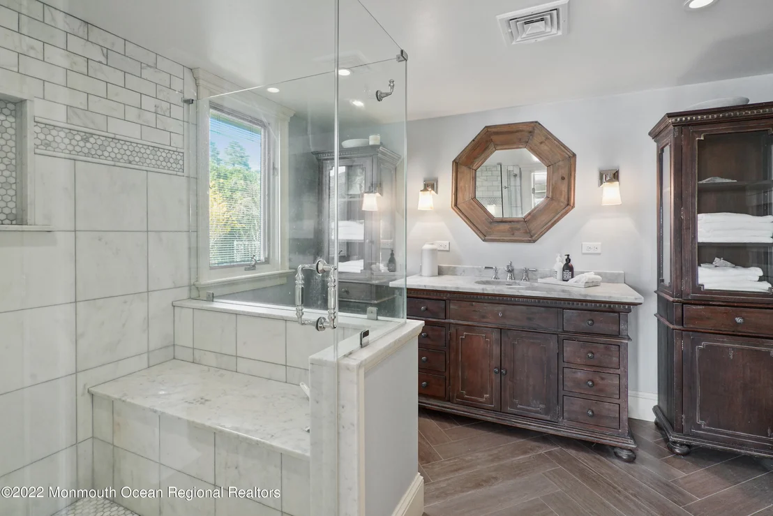 Photo of 2409 Riverside Terrace
