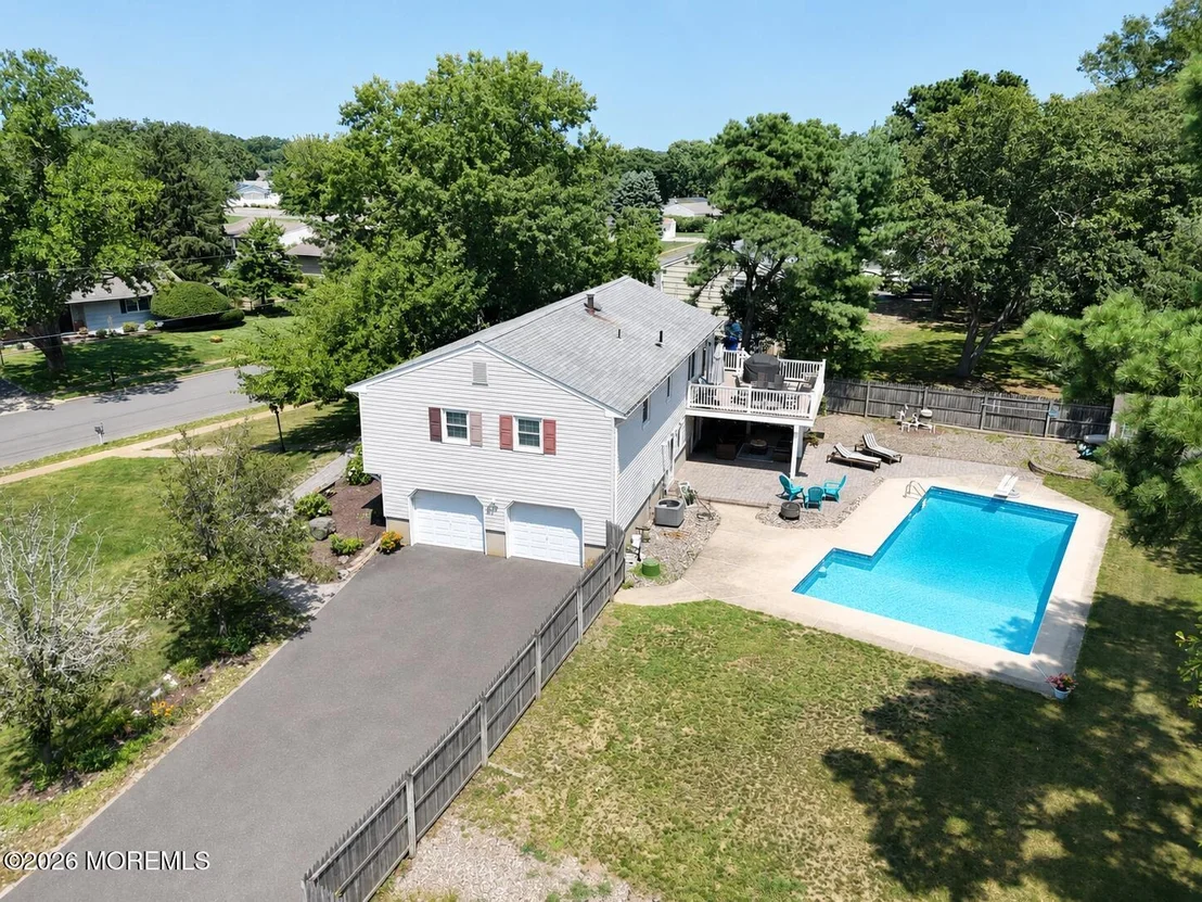 Photo of 420 Crestview Terrace
