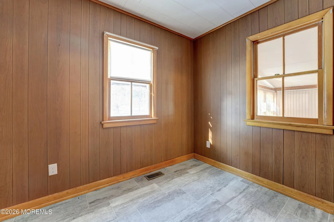 Photo of 574 Central Avenue
