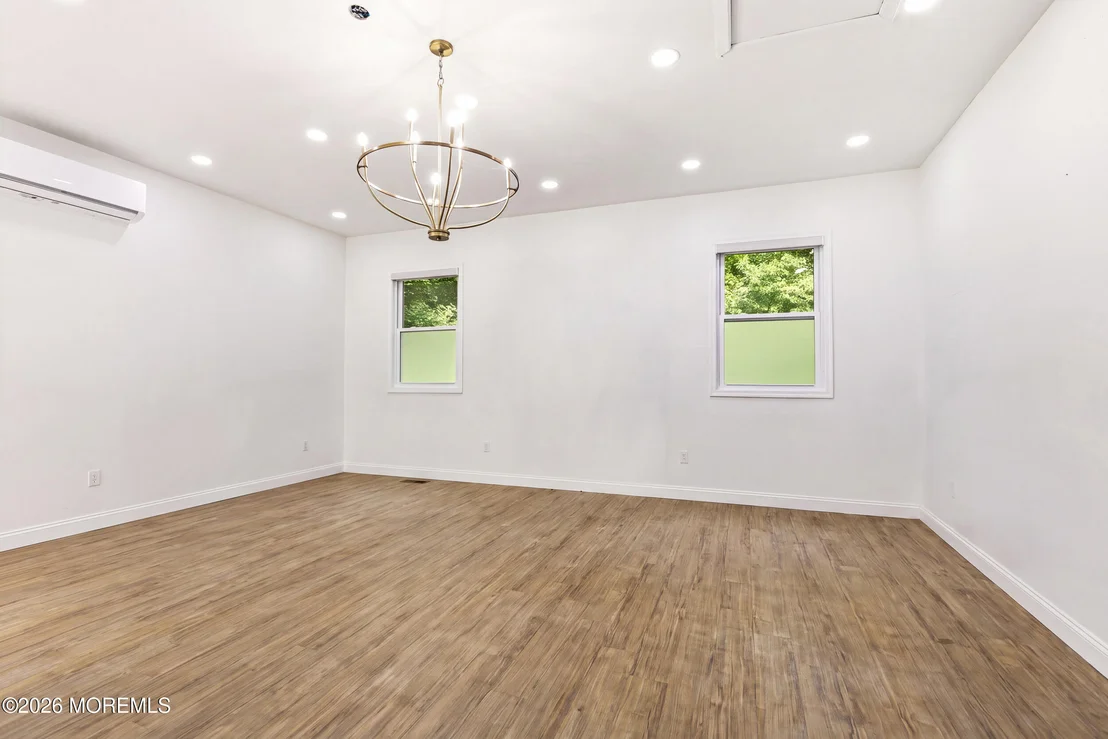 Photo of 297 Bartley Road