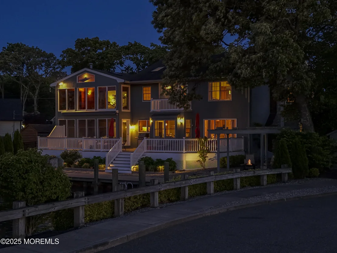 Photo of 560 Midwood Drive