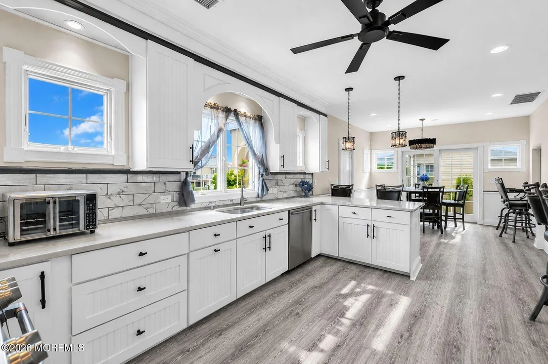 Photo of 835 Anchor Drive