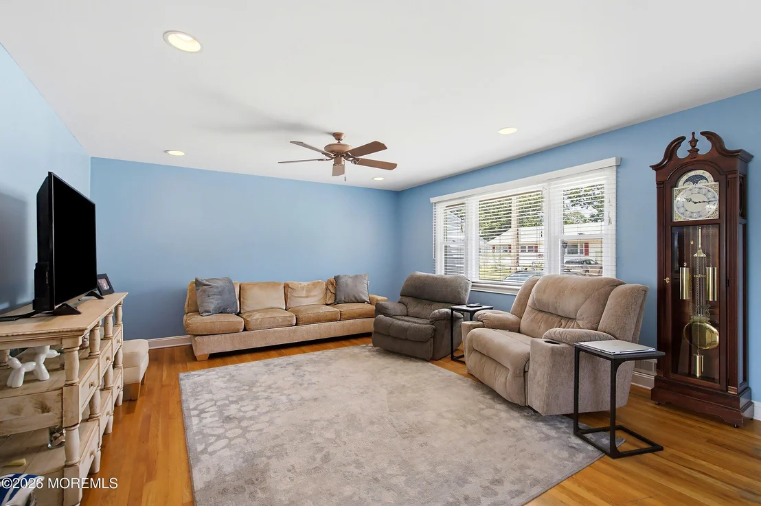 Photo of 412 Midstreams Road