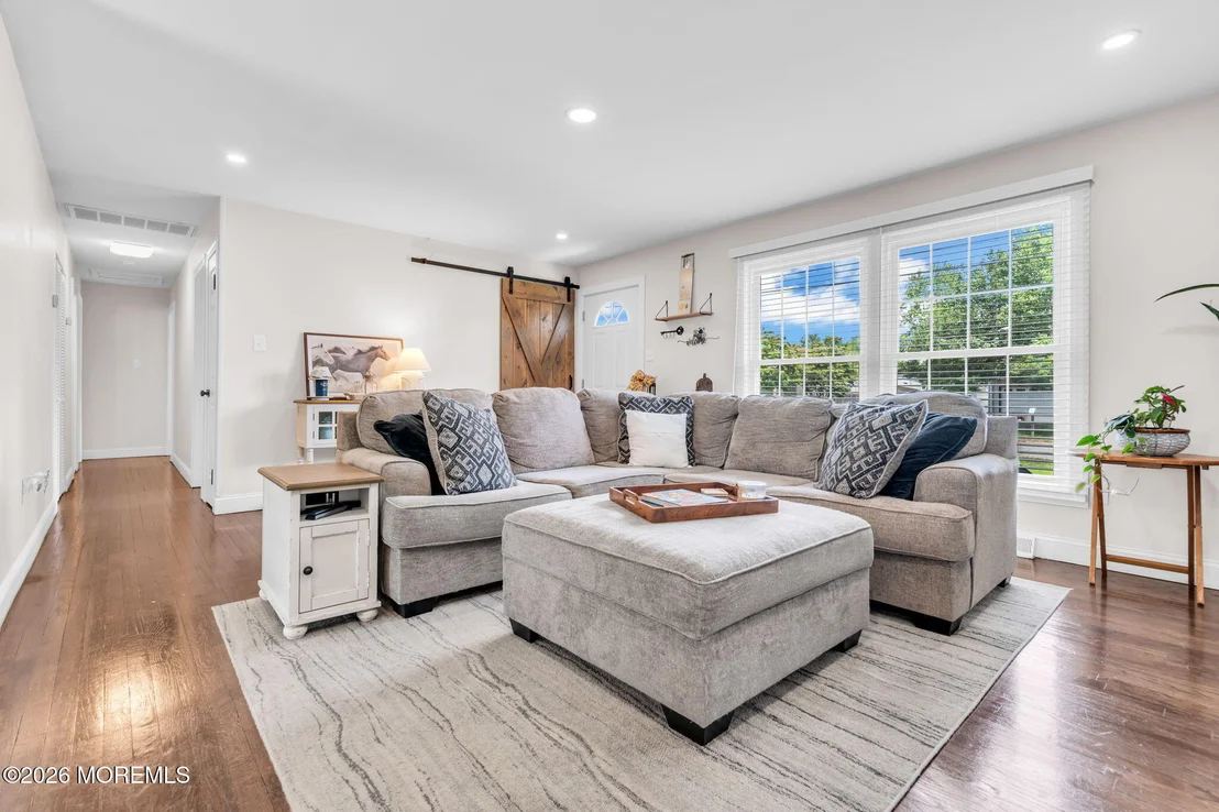 Photo of 417 Chestnut Drive