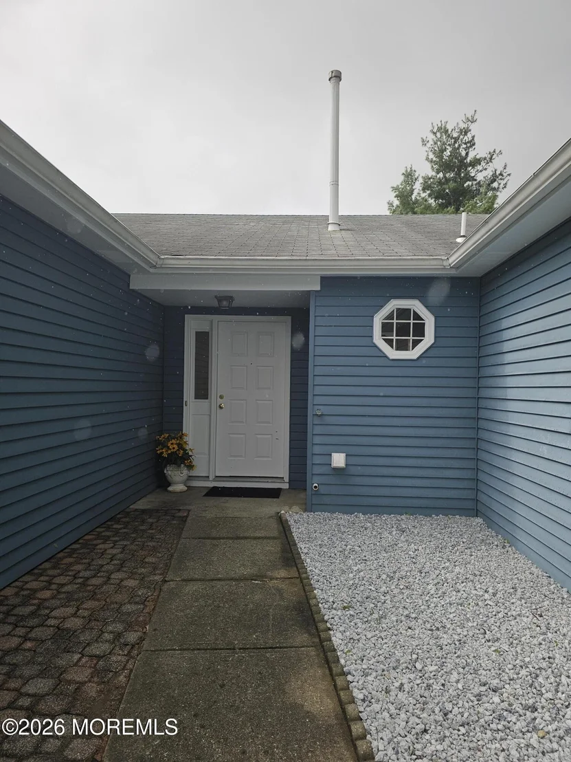 Photo of 36 Everest Dr. N
