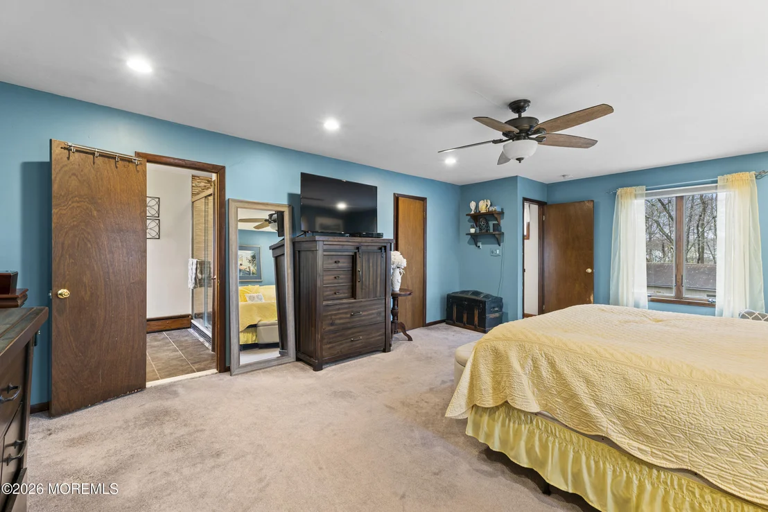 Photo of 164 W 3rd Street