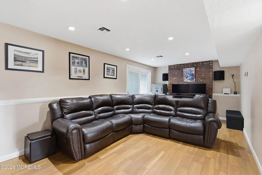 Photo of 3148 Oceanic Drive