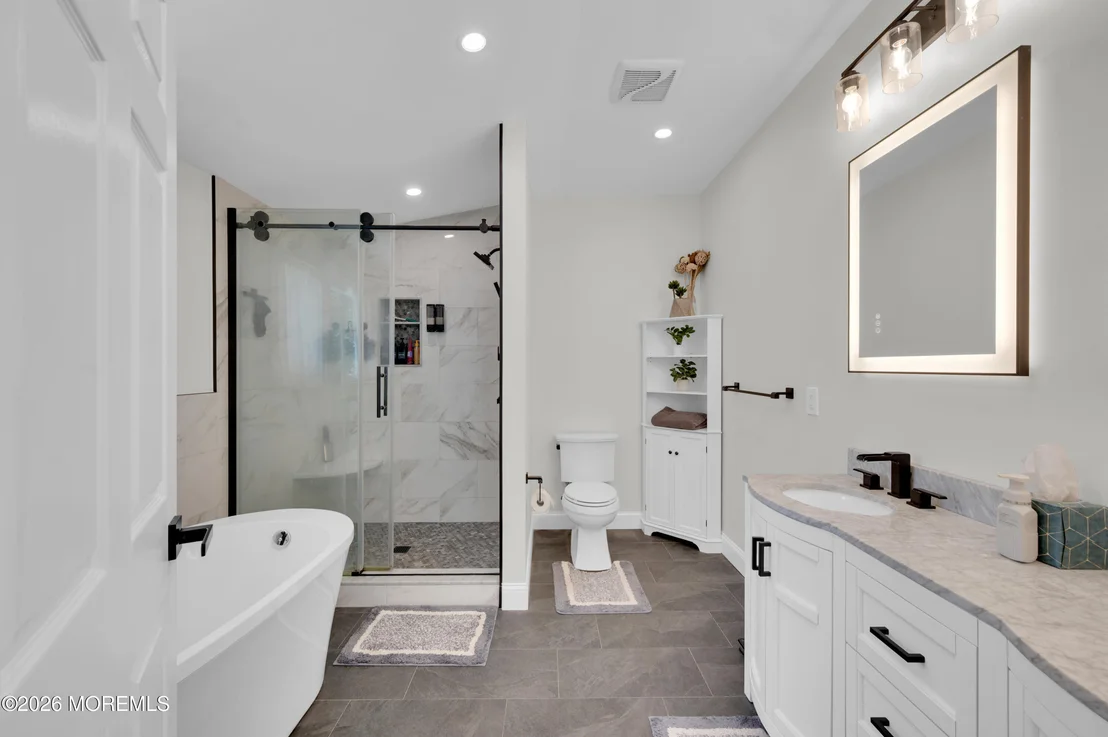 Photo of 741 Manor Drive