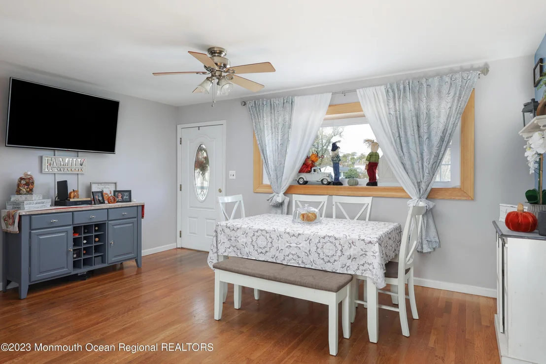 Photo of 214 Orangewood Drive