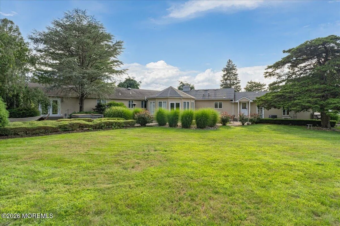Photo of 48 Lakeside Avenue