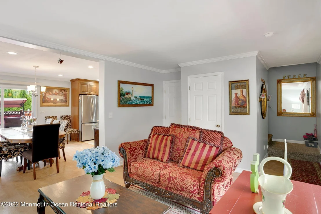 Photo of 2113 W Bangs Avenue