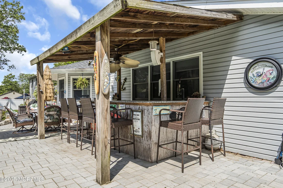 Photo of 110 4th Avenue