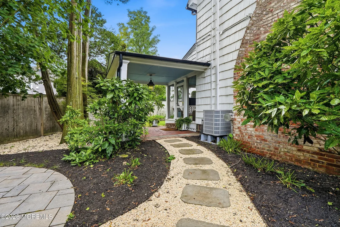 Photo of 48 Hedge Drive