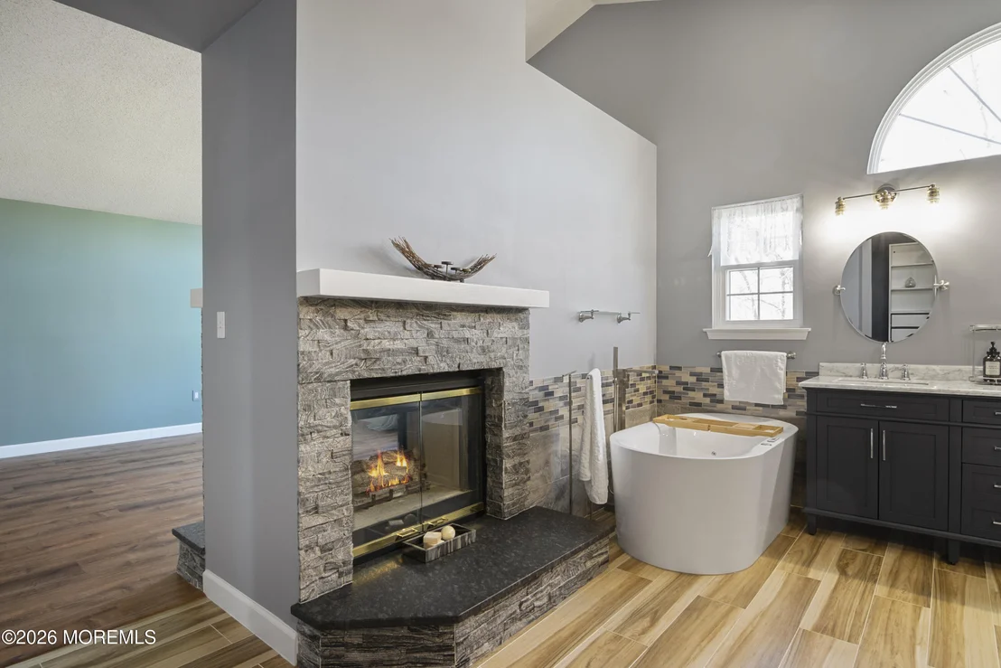 Photo of 22 Fairway Boulevard
