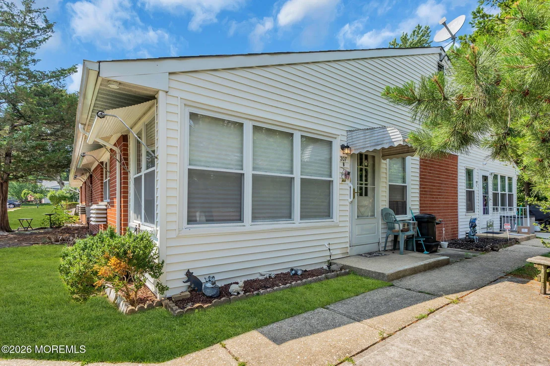 Photo of 207B Laurel Place