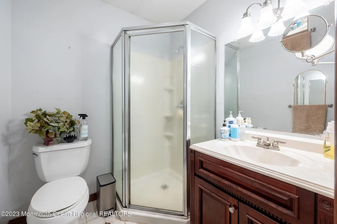 Photo of 1147 Overlook Drive