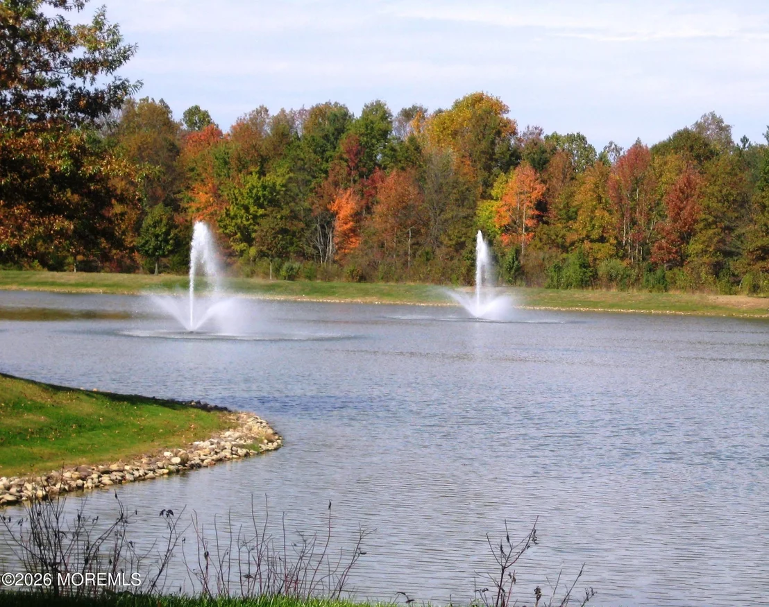Photo of 46 Minuteman Circle
