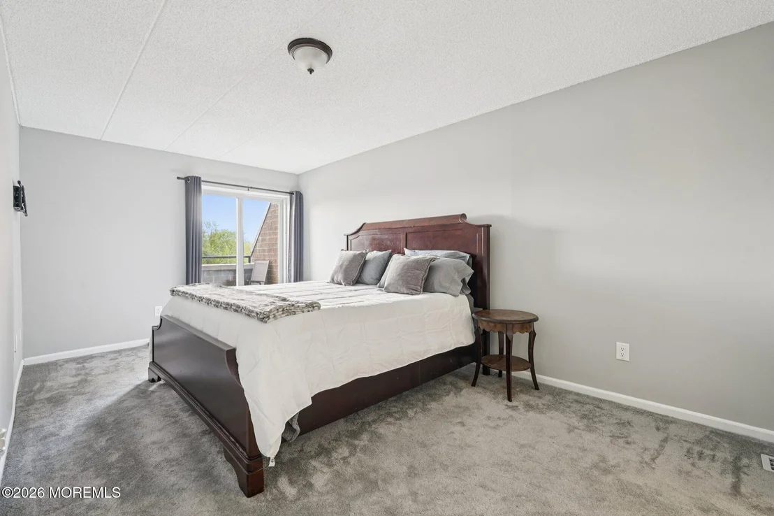 Photo of 44 Iron Forge Square
