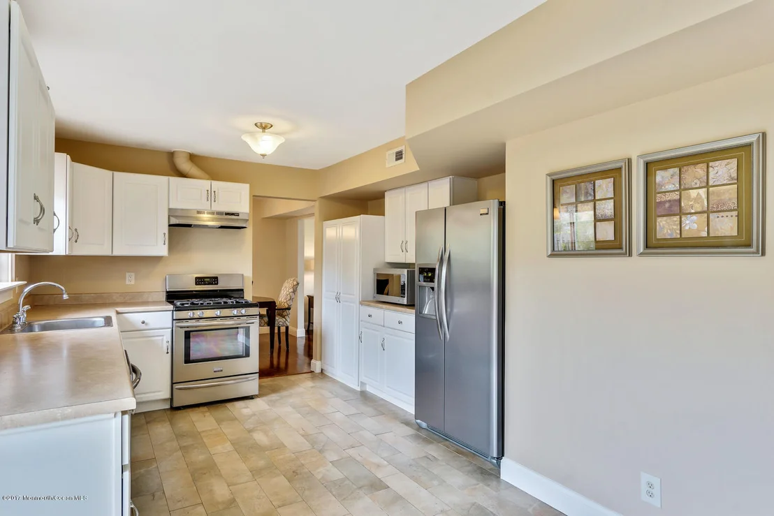 Photo of 68 Barnegat Boulevard