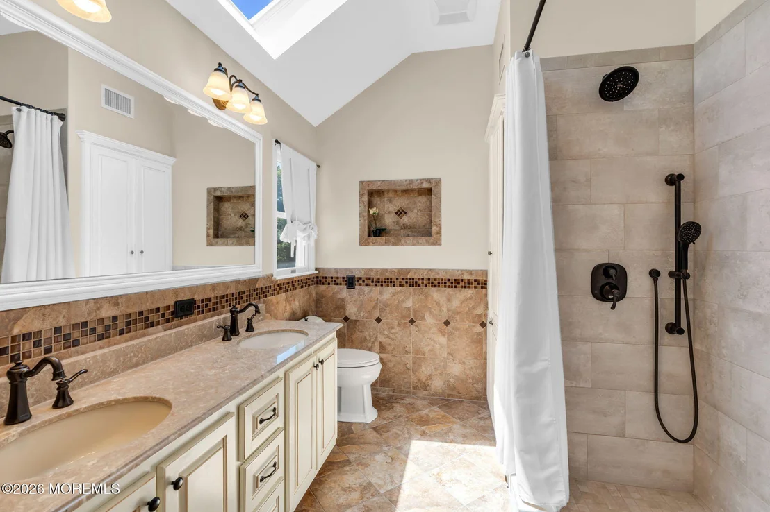 Photo of 28 Arbor Way