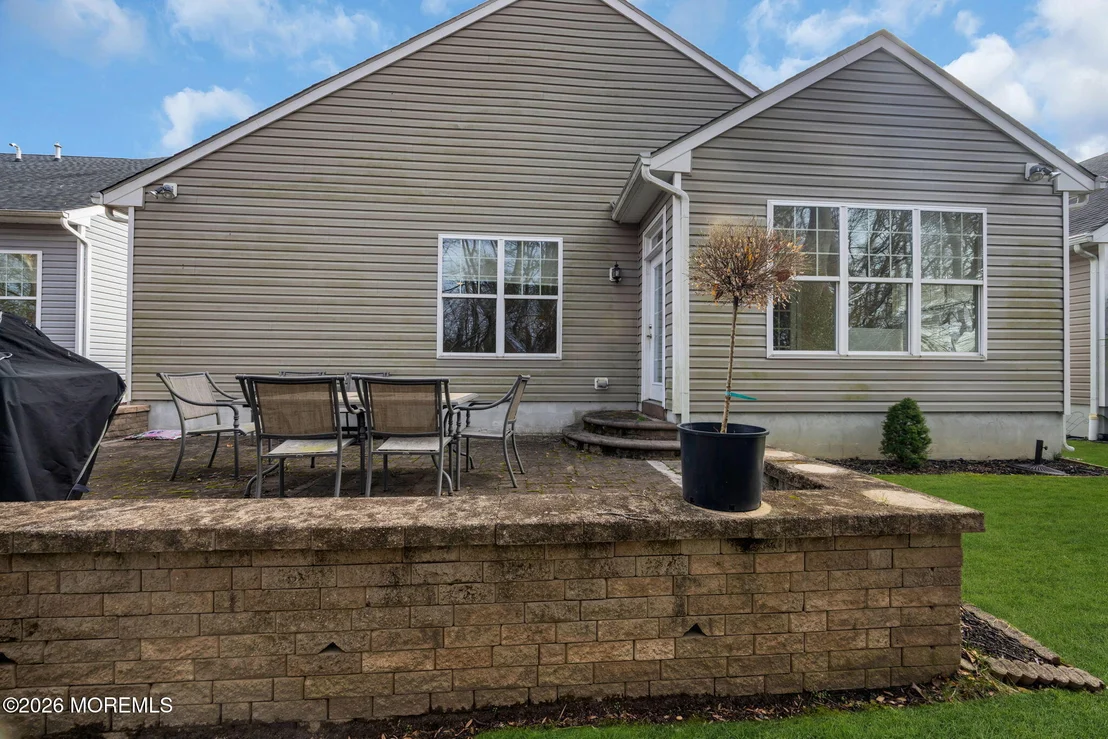 Photo of 37 Kingston Drive