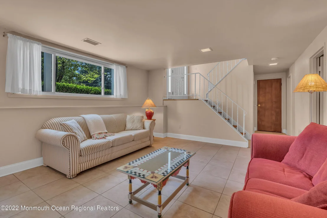 Photo of 19 Warren Drive