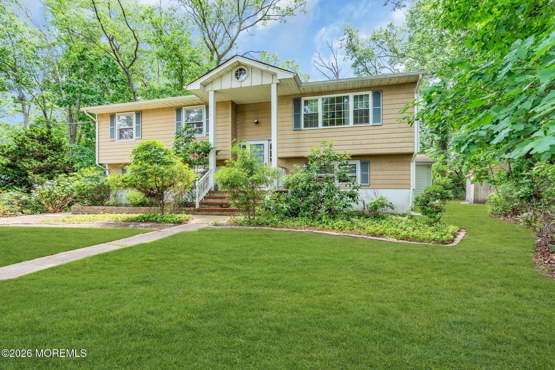 Photo of 114 Locust Avenue
