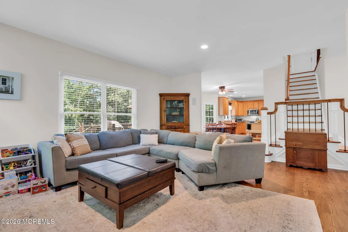 Photo of 2093 Overbrook Drive