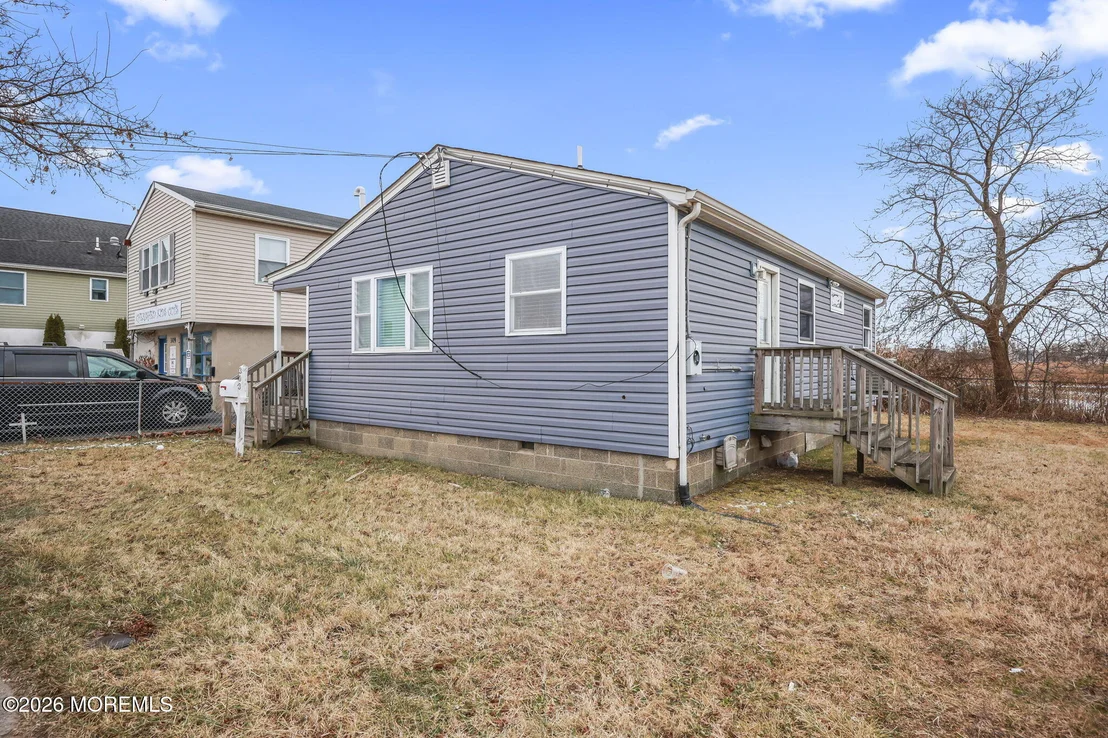 Photo of 303 Union Avenue