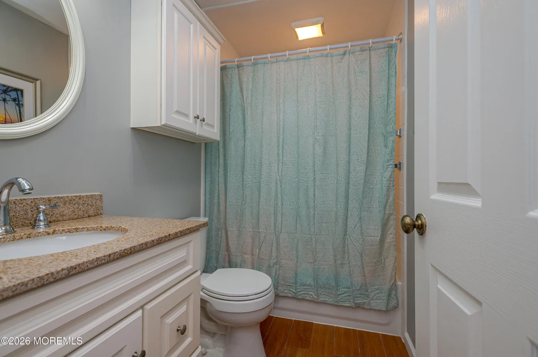 Photo of 445 Silverton Road