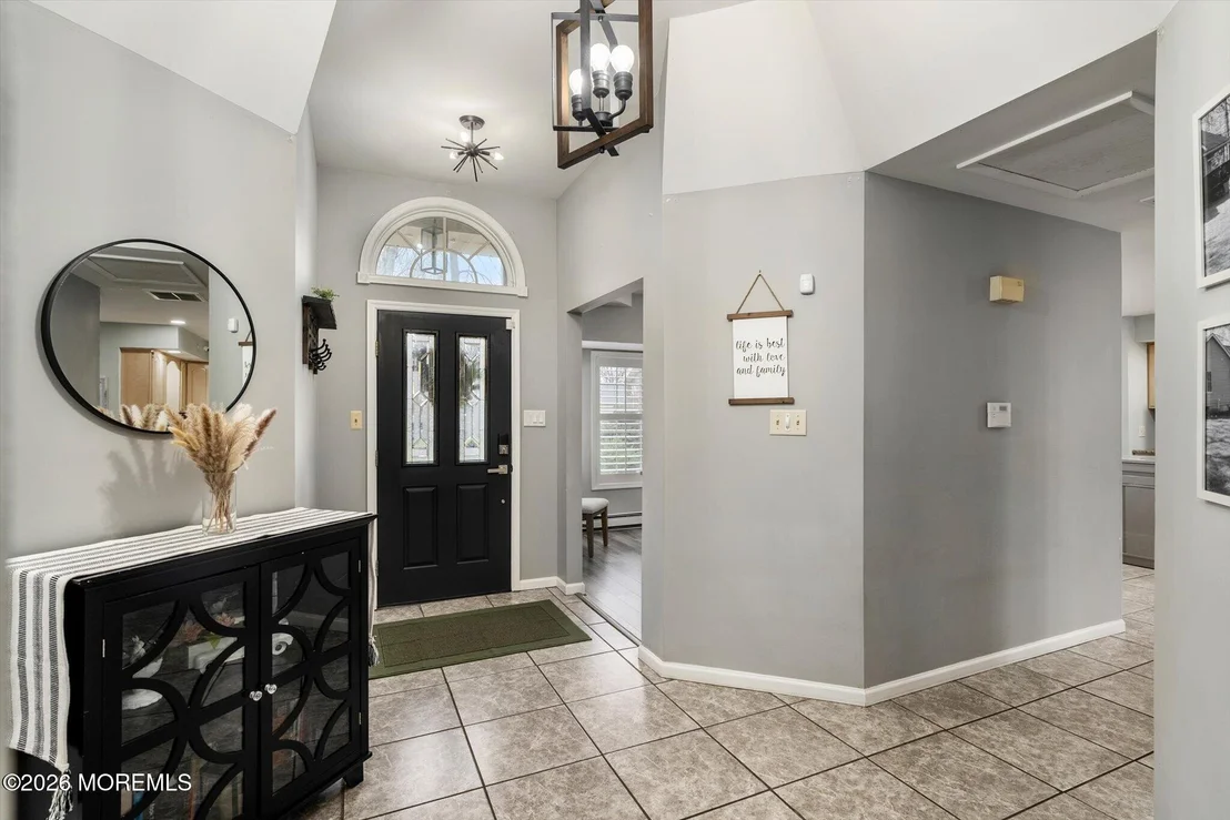 Photo of 5 Pin Oak Drive