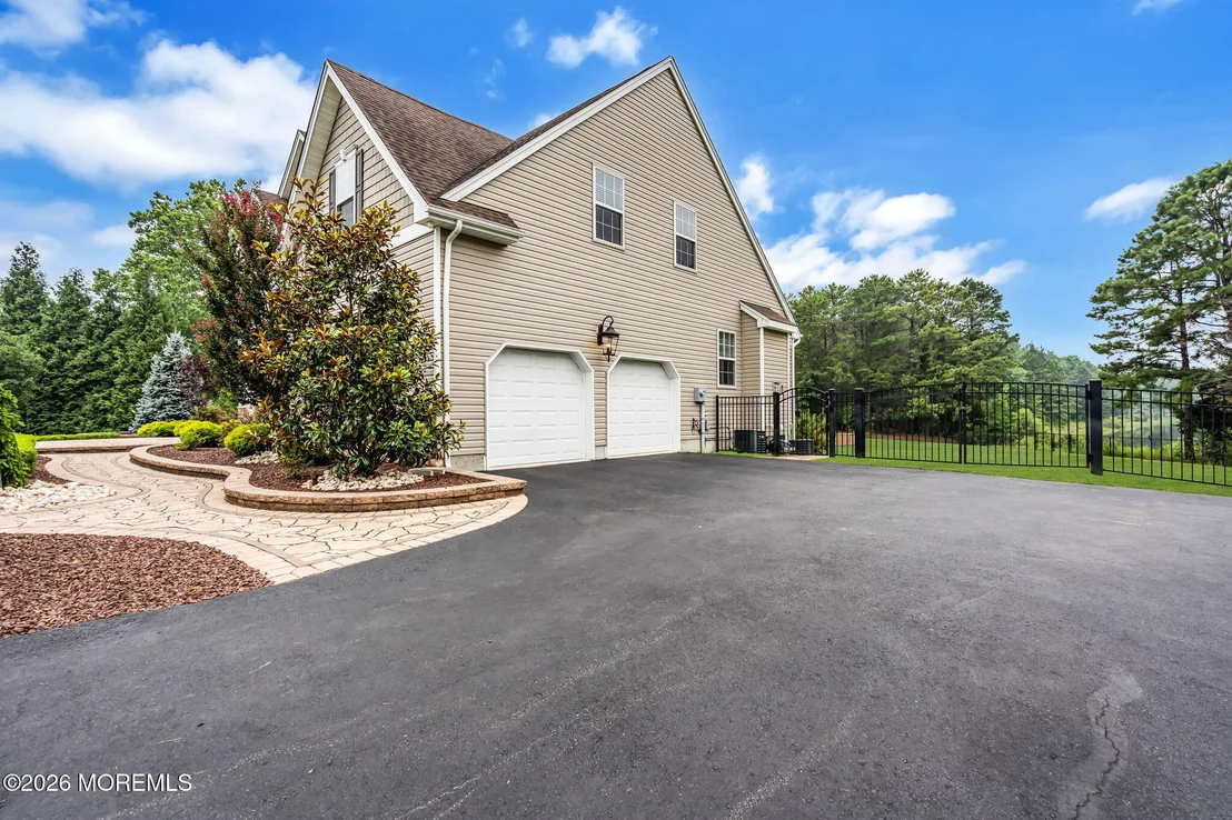 Photo of 12 Whispering Grove Boulevard